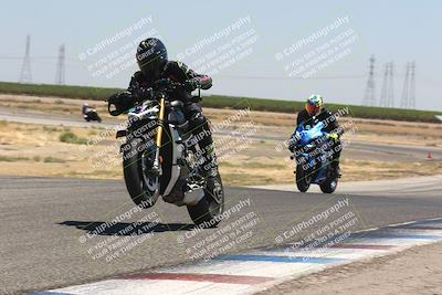 media/Aug-04-2024-TrackDaz (Sun) [[e1ff0814b6]]/Group B/1220pm (Wheelie Bump)/